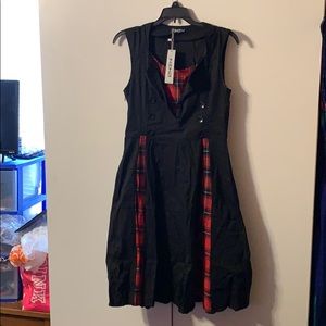 Black and Red dress. Size medium. Sleeveless.